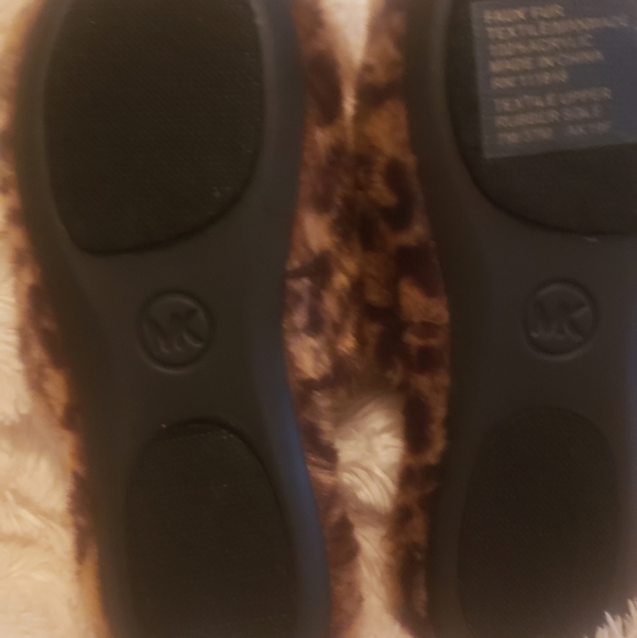 NWOT Mk slippers - Picture 6 of 8
